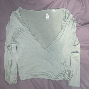 green pacssun crop top long sleeve
